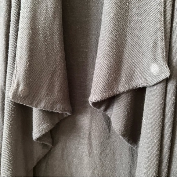 Athleta Black Long Sleeve Stretchy Studio Wrap Magnetic Closure Cardigan - Picture 7 of 11